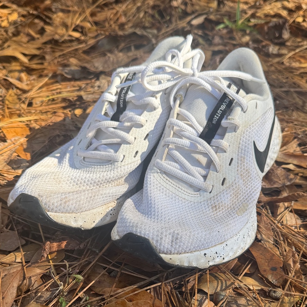 Nike White and Black Athletic Sneakers